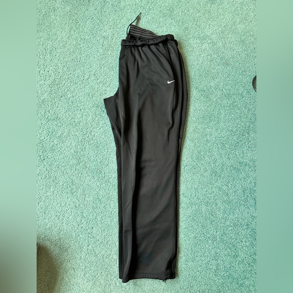 Nike dry-fit women’s sweat pants